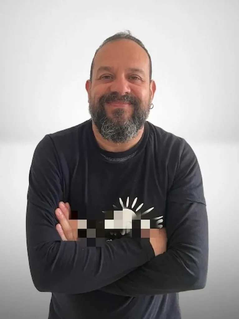 Eduardo López Rodríguez, musicoterapeuta de APROMT-CLM especializado en diversidad funcional y personas mayores